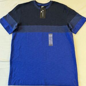 Men’s Med Nike Shirt